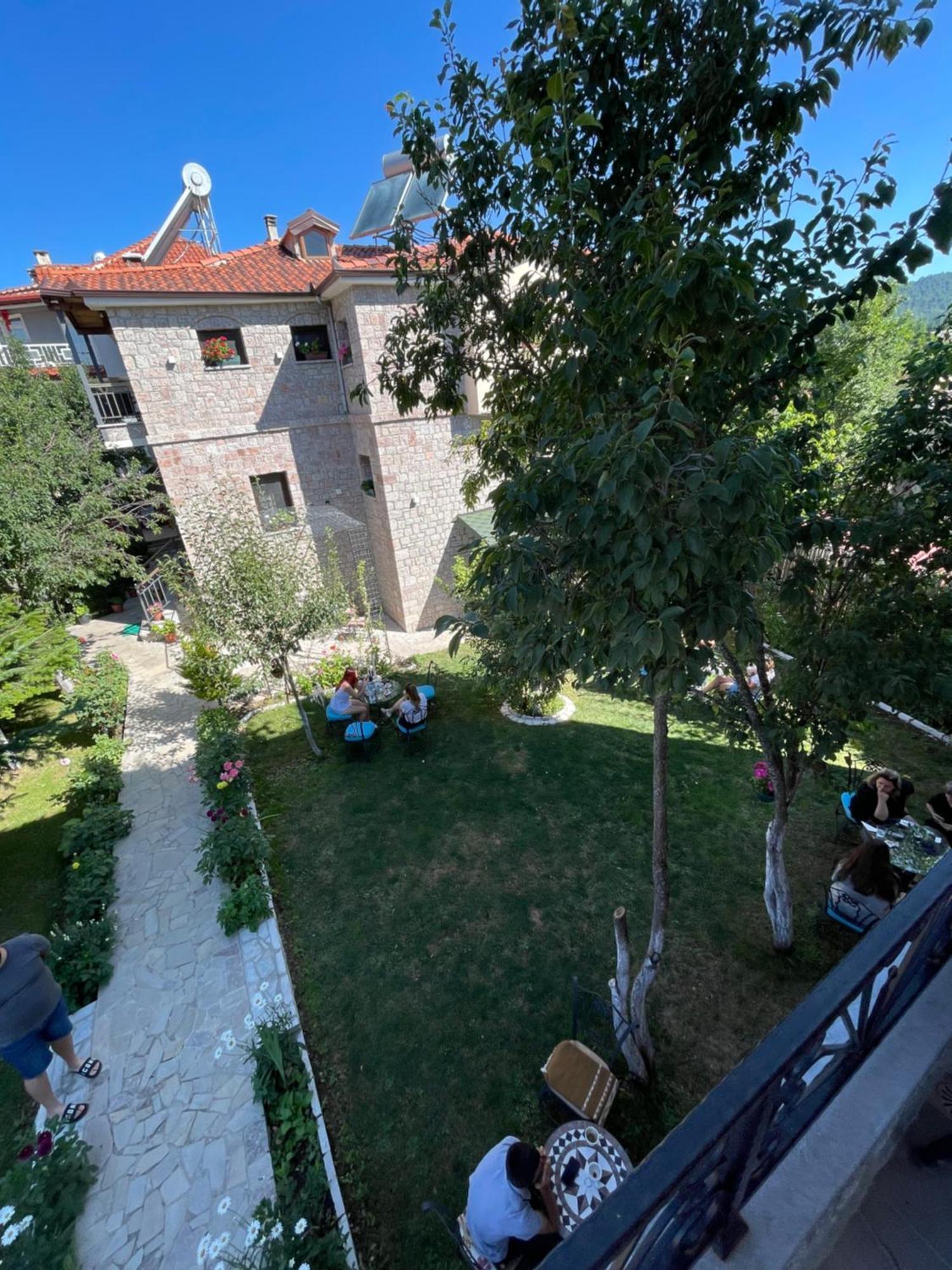 Bujtina Liana Voskopoje Hotel Exterior foto